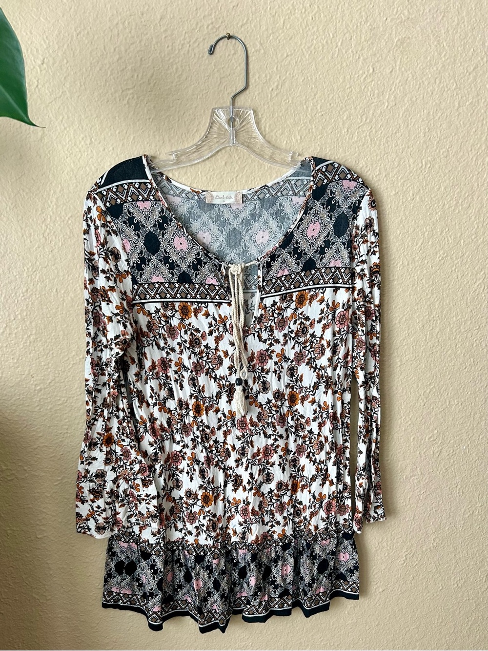 Altar'd State White Floral Peasant Tunic with Brown & Pink Accents
